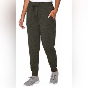 Mondetta Everyday Jogger l Size M l Olive Night Green 🫒